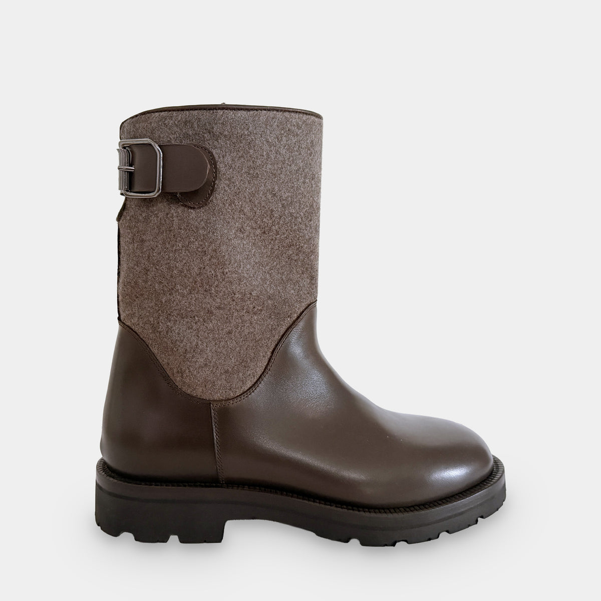 Winterstiefel Xaver dunkelbraun, Seitenansicht mit Schnalle